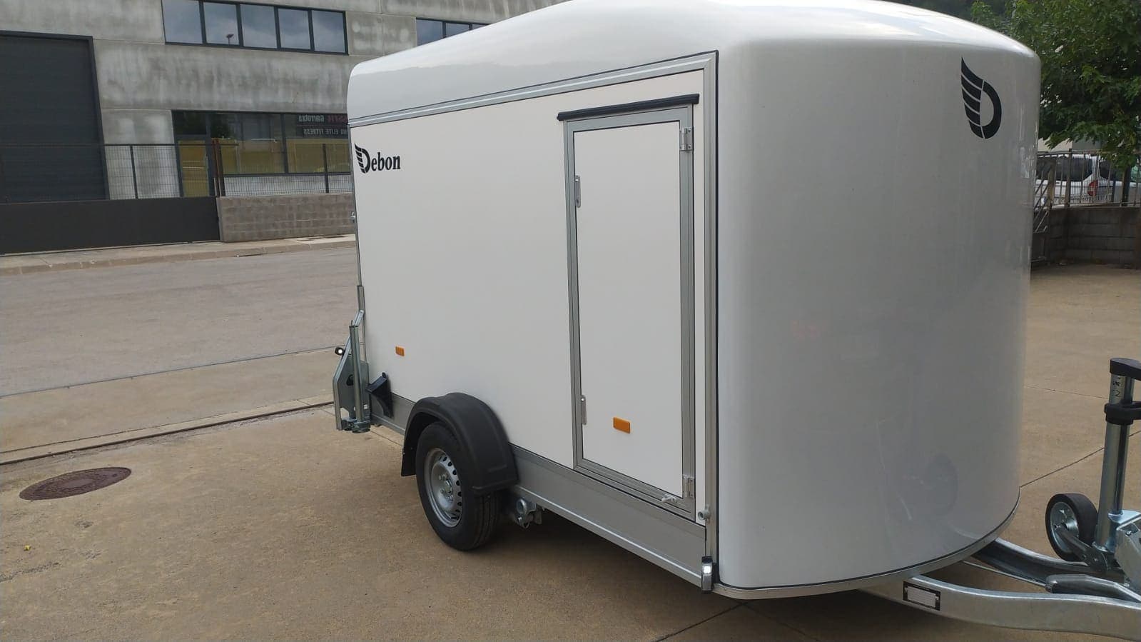 Debon Roadster 300 · Unidad 2